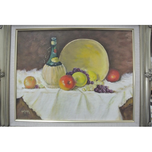 91 - An original framed oil on board still life painting.

Untitled.

Measures 56x46cm.

Signed H Kerr.