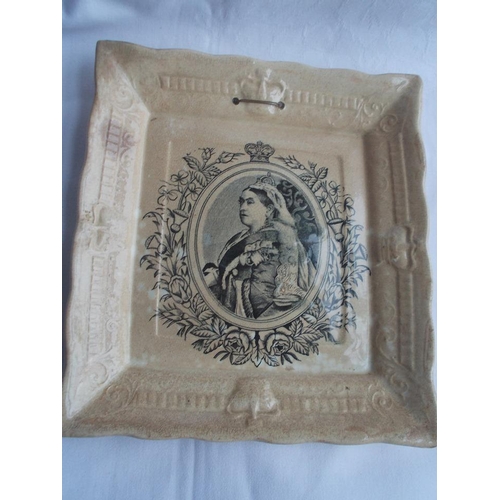 155 - An antique Queen Victoria pottery decorative plaque, lovely original condition.