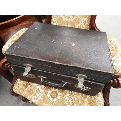 205 - An antique/ vintage travel case with fitted interior.