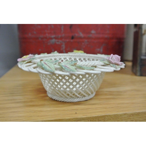 376 - A Belleek basket weave floral basket.