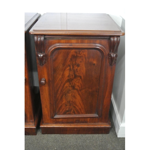 403 - A stunning pair of Antique/ Victorian flame mahogany bedside cabinets.