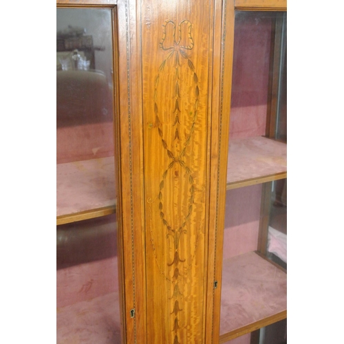 404 - A stunning antique Edwardian inlaid display cabinet.