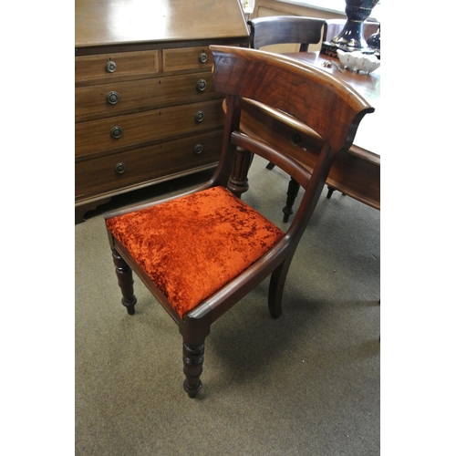 248 - A stunning antique Victorian extending dining table with set 6 matching chairs.