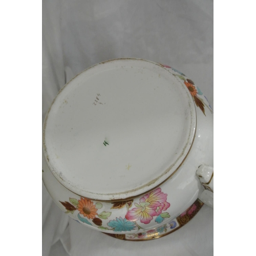 594 - A decorative antique chamber pot, along with similar fruit bowl.