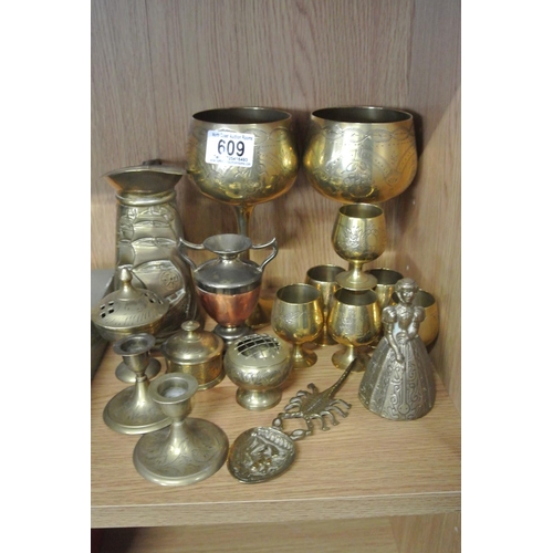 609 - An assortment of various brassware.