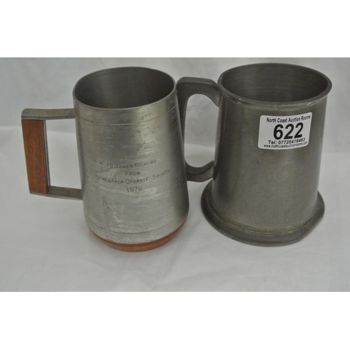 622 - 2 vintage/ retro tankards.