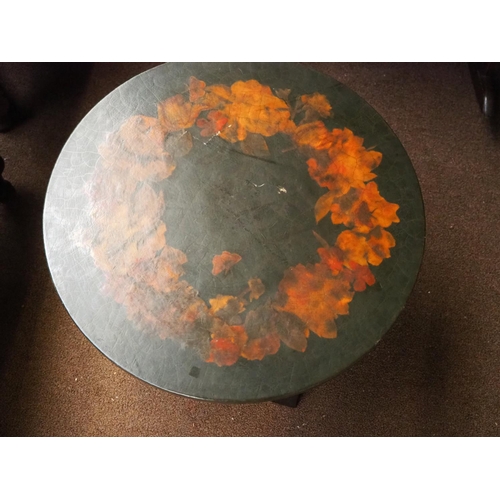 480 - A decorative coffee table.