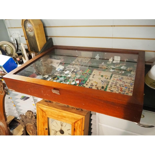 169 - A large table top display cabinet.