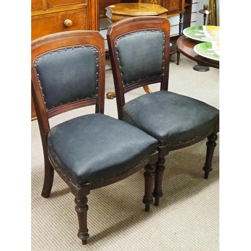 311 - A pair of Victorian dining chairs.