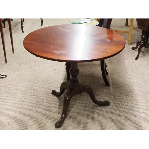 313 - An antique style breakfast/ loo tilt top table.