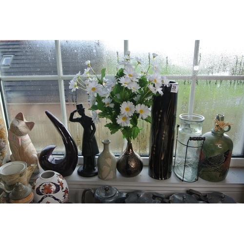 329 - A lot of various vases
