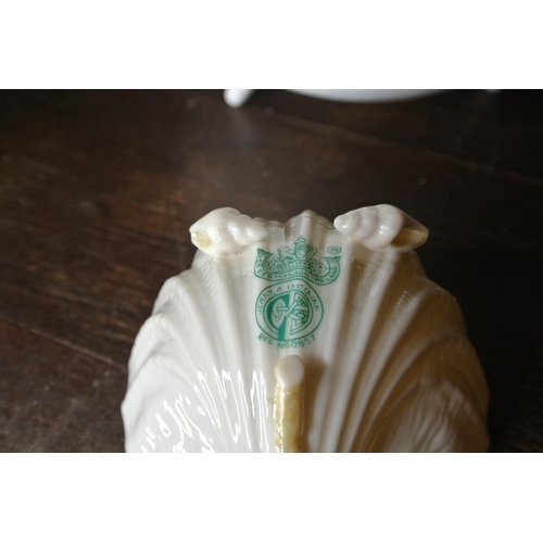 802 - A very good collection of Belleek pottery