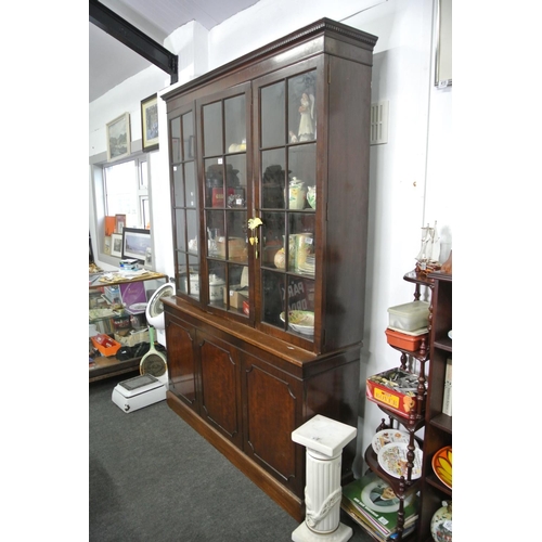 390 - An impressive Edwardian 3 door Mahogany Bookcase