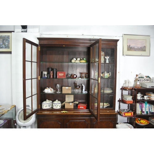 390 - An impressive Edwardian 3 door Mahogany Bookcase