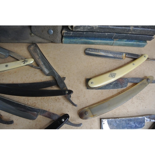 537 - A large collection of antique & vintage cut throat razors, to include brands such as Slater Bros, Jo... 