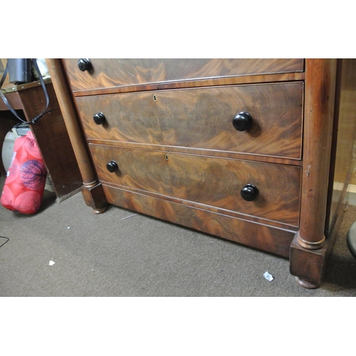 116 - A stunning antique Victorian Scotch chest of drawers.