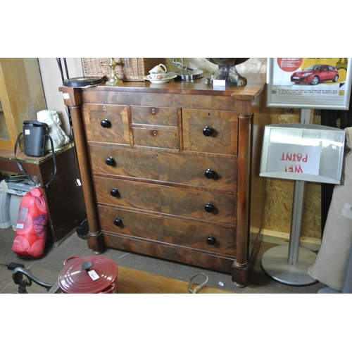 116 - A stunning antique Victorian Scotch chest of drawers.