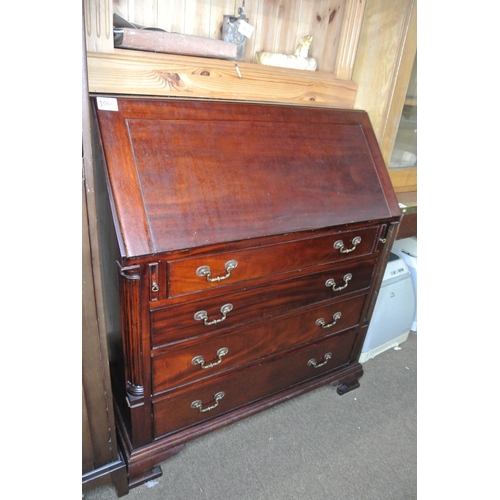 100 - A stunning antique style desk/ bureau.