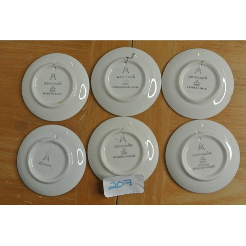 207 - A set of six danish miniature plates