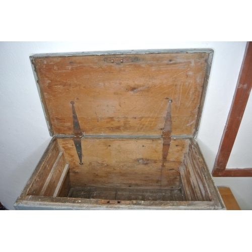 230 - A wooden tool box/ chest