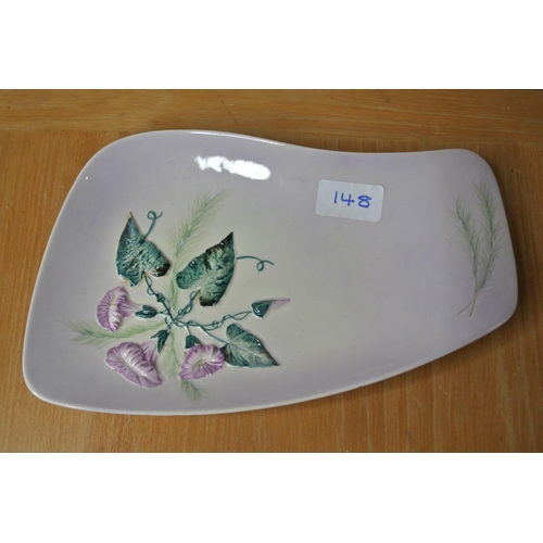 148 - A large Cartlonware serving dish