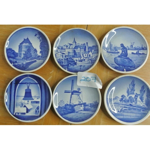 207 - A set of six danish miniature plates