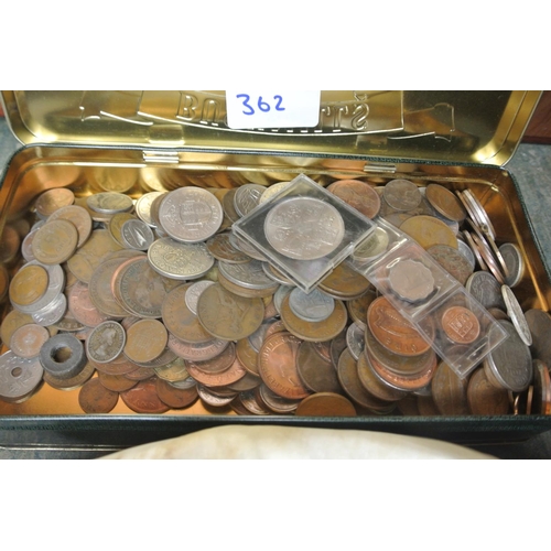 362 - A large assortment of various vintage coinage.