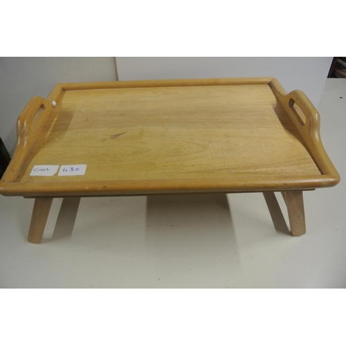 430 - A modern butler / breakfast tray on folding legs