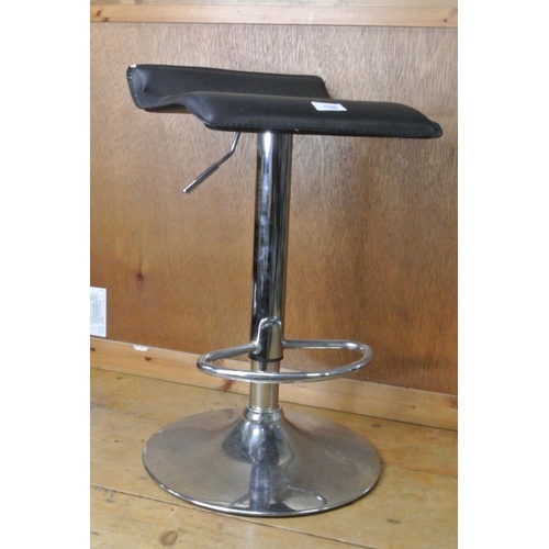 98 - A swivel stool with leather upholstery