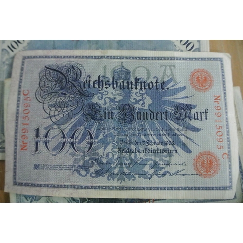 158 - A lot of German 100 Reichsbank notes along with a lot of Russian 500 Ruble notes dated 1912