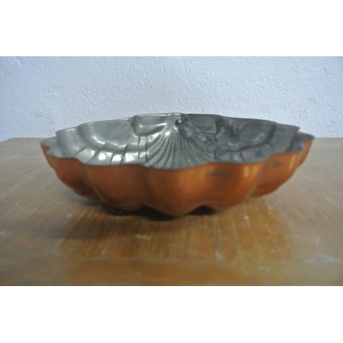 209 - A wall hanging copper jelly mould