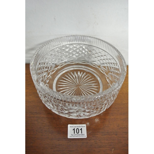 101 - A stunning Tyrone crystal fruit bowl.