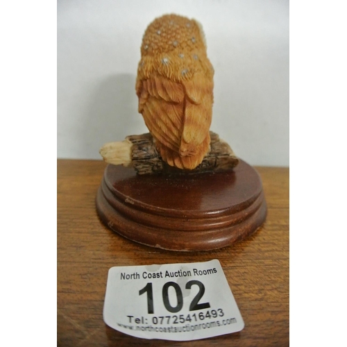 102 - A vintage model of an owl.