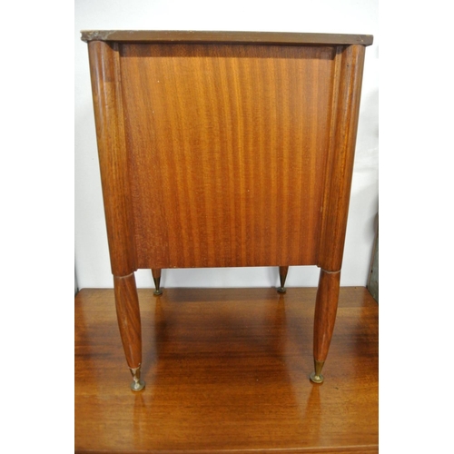 60 - A stunning mid-century bedside locker produced by UNIFLEX unit bedroom furniture.