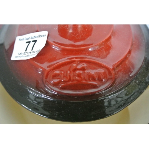 77 - A vintage cast iron cooking pot produced by 'Cuisine'.