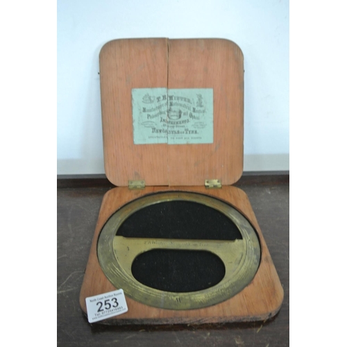 253 - A vintage / antique brass full circle protractor in original wooden case produced by T.B.Winter - Ne... 