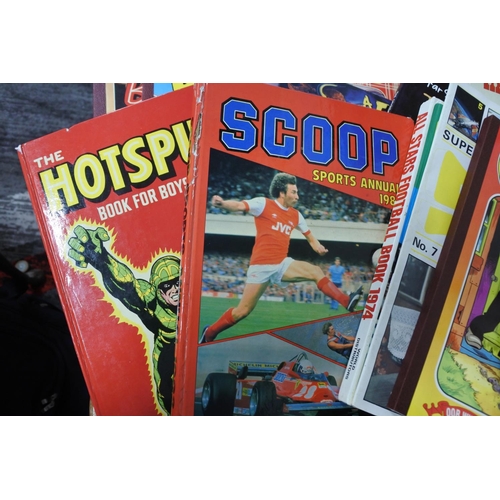 445 - An assortment of retro annuals.