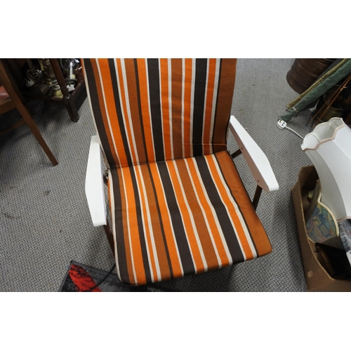 458 - A retro folding deck chair.