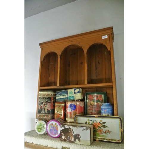 164 - A pine wall hanging open cabinet.