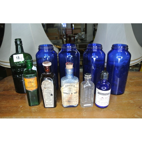 180 - An assortment of antique / vintage bottles to include, 'Bishop's Granular Effervescent', 'Gordon's S... 