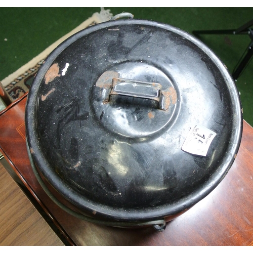 153 - A vintage enamel lidded pot.