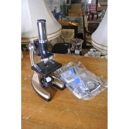 177 - A MicroPro Microscope set.