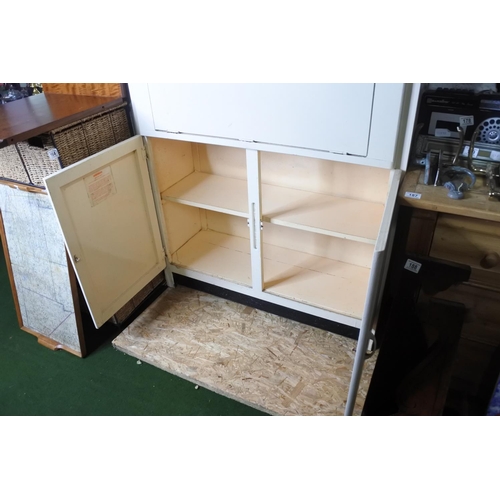 173 - A vintage/ Mid Century kitchen pantry cupboard.