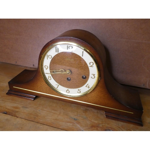131 - A mantle clock