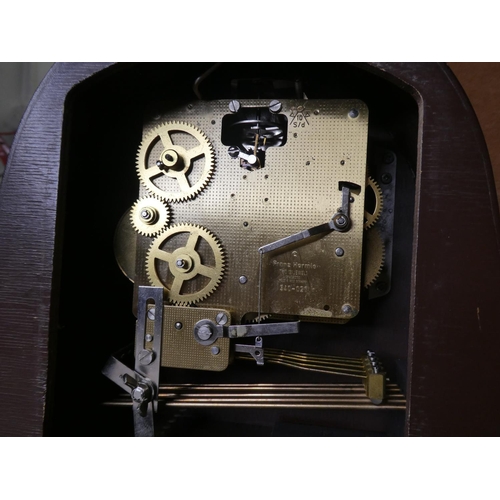 131 - A mantle clock