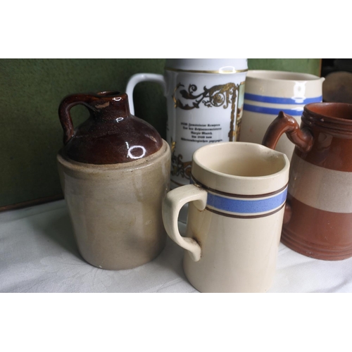 626 - An assortment of various ceramics.