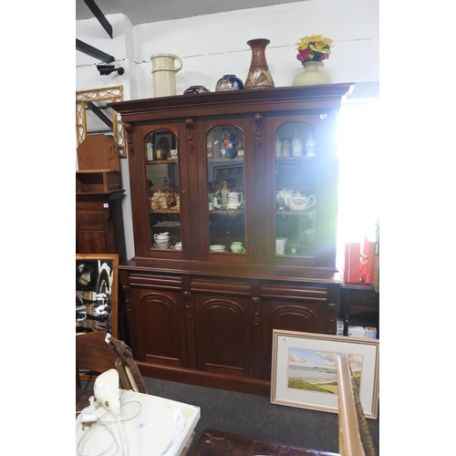 650 - A stunning antique style display cabinet/ sideboard.