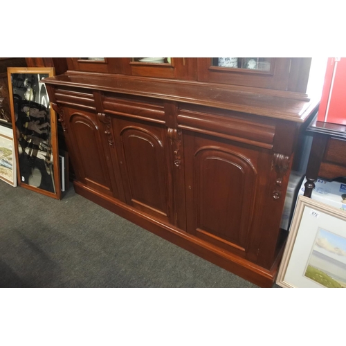 650 - A stunning antique style display cabinet/ sideboard.