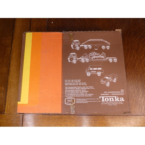 90 - A vintage Tonka Tiny Construction set, number 822, still factory sealed.