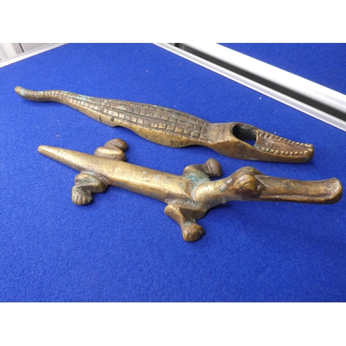 102 - A vintage brass nut cracker in the form of a crocodile.